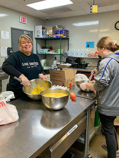 new-community-shelter-brown-county-united-way-volunteers